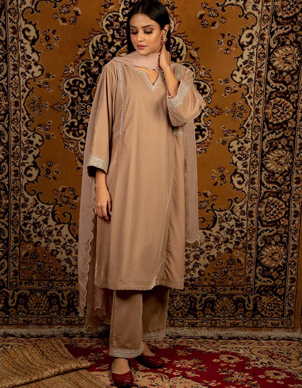 Light brown scalloped tissue organza dupatta