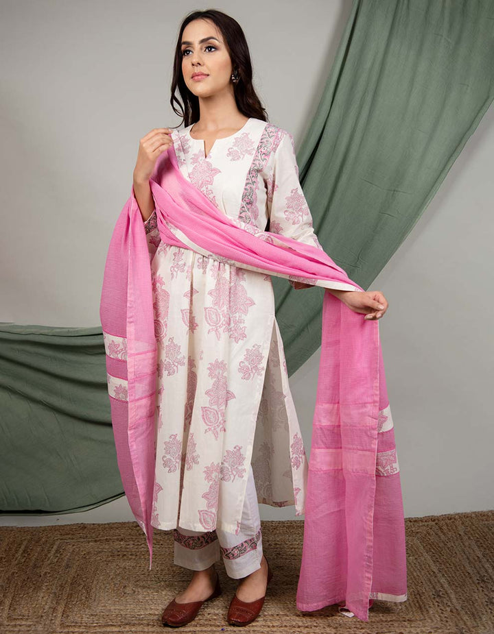 Pink Cotton Dupatta With Lacework