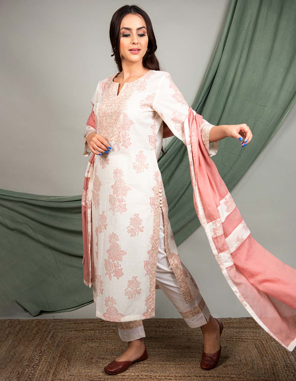 Brown Cotton Dupatta With Lacework