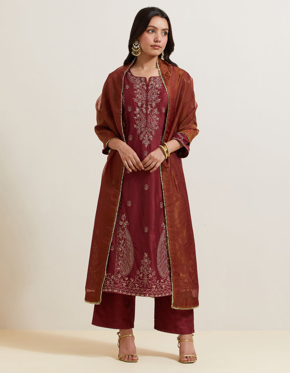 Maroon embroidered chanderi silk kurta with pants and shimmer organza dupatta- Set of 3