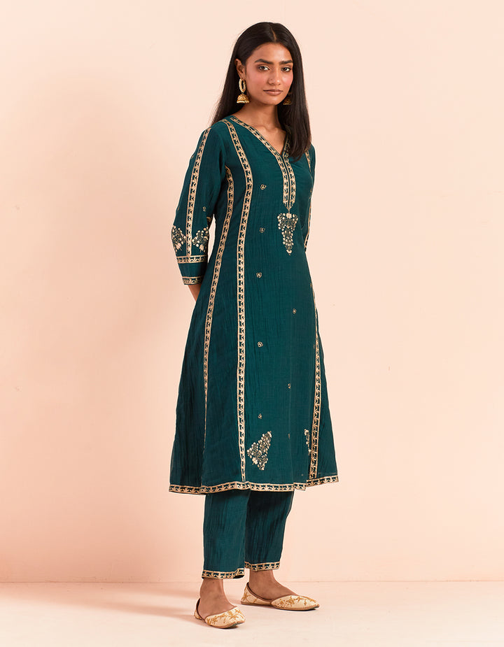 Green block printed soft chanderi kurta with pants and dupatta- Set of 3