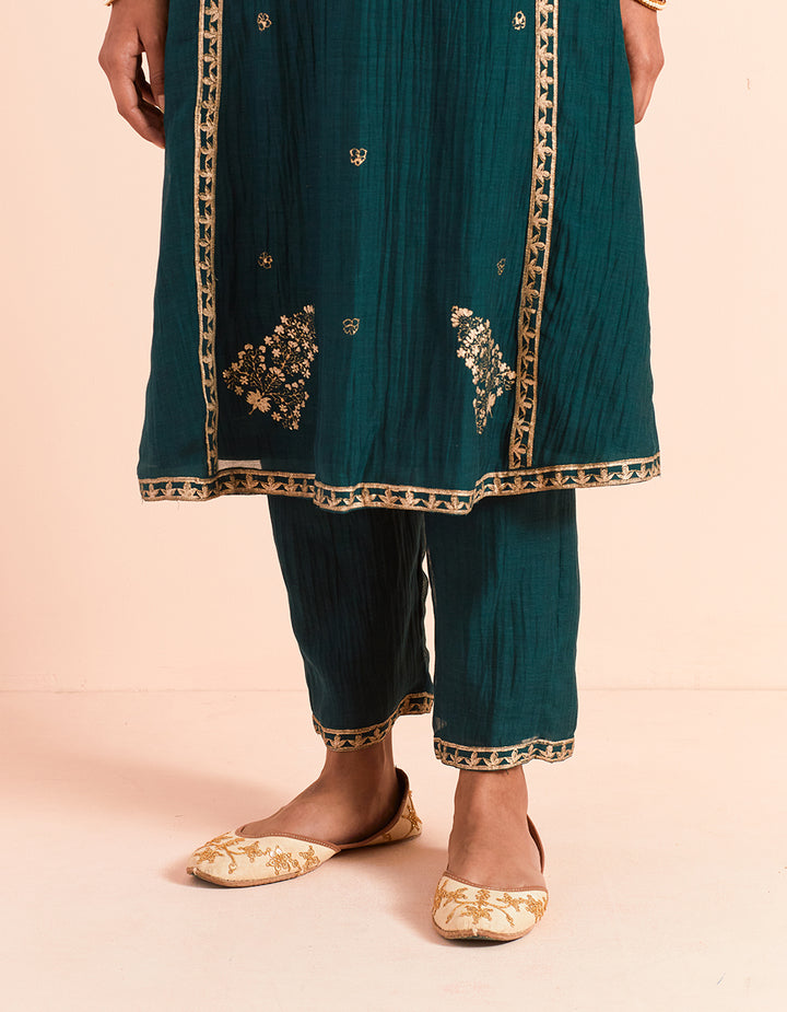 Green block printed soft chanderi kurta with pants and dupatta- Set of 3