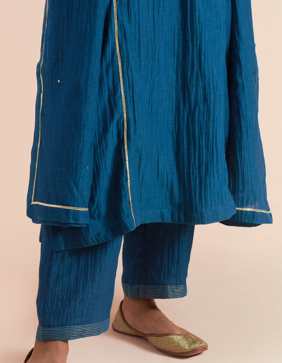 Dark Blue embroidered chanderi silk kurta with pants - Set of 2