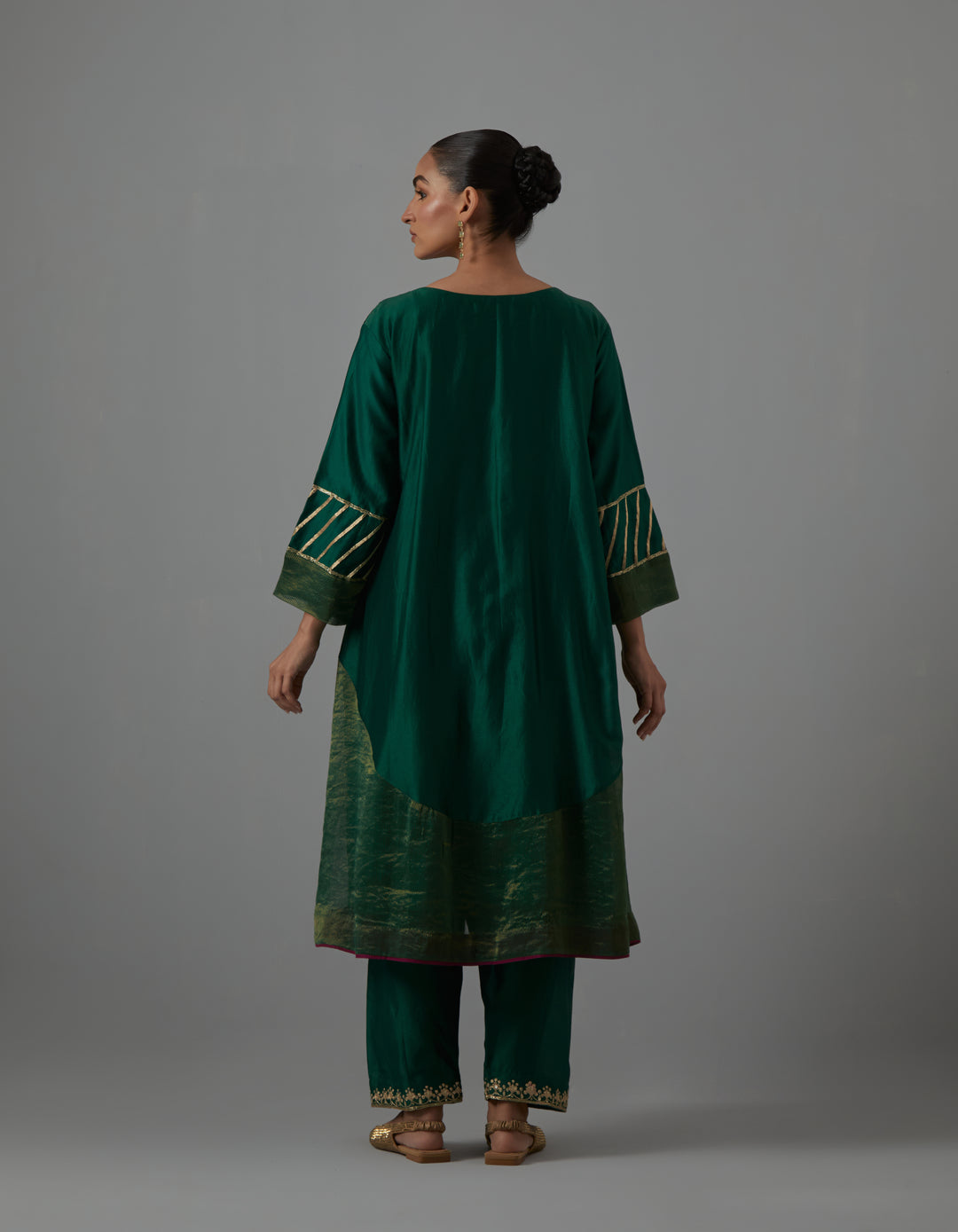 Green embroidered chanderi kurta with pants  - Set of 2