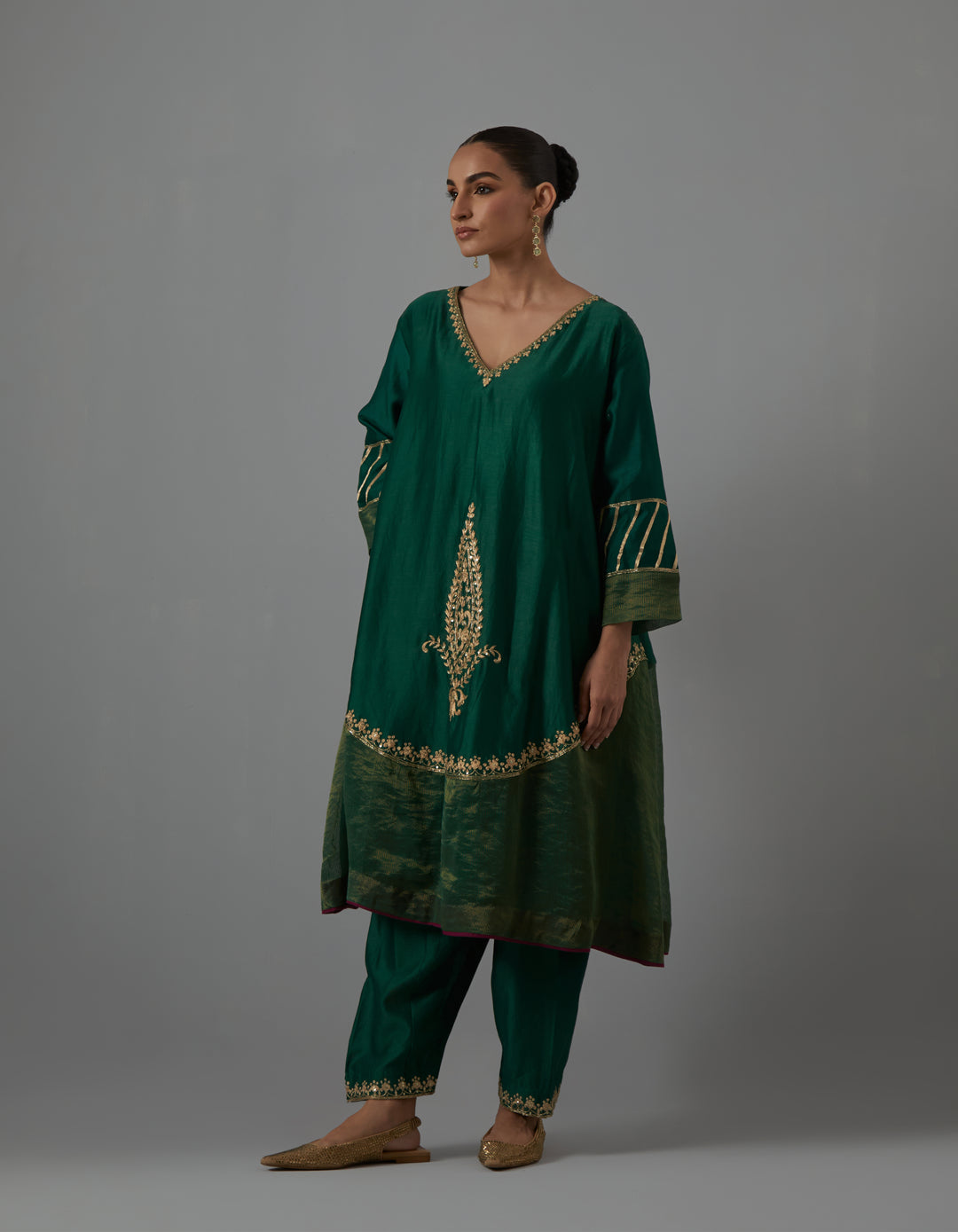 Green embroidered chanderi kurta with pants  - Set of 2