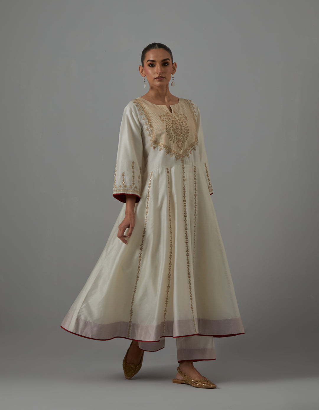 White embroidered chanderi kurta with pants and dupatta - Set of 3