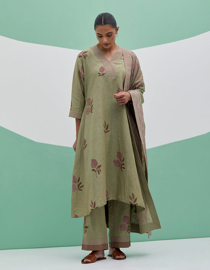 Green linen kurta with pant and dupatta - Set of 3
