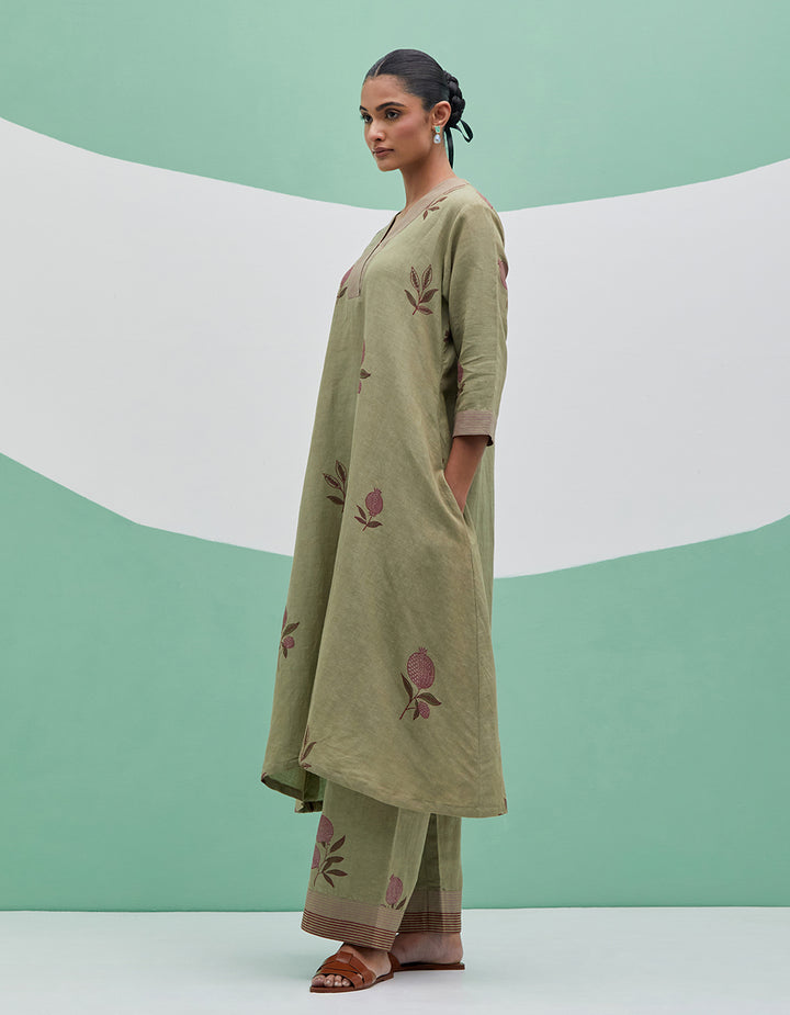 Green linen kurta with pant and dupatta - Set of 3