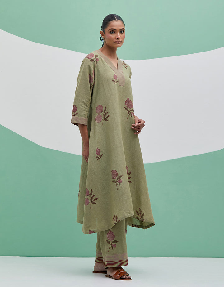 Green linen kurta with pant and dupatta - Set of 3