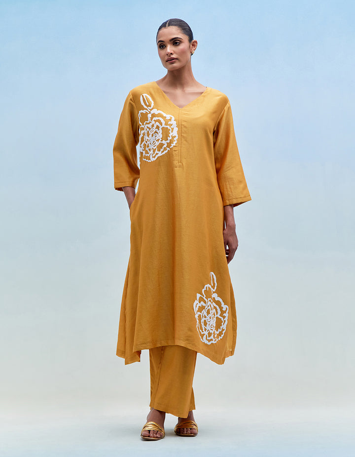 Mustard chanderi kurta with pants - Set of 2