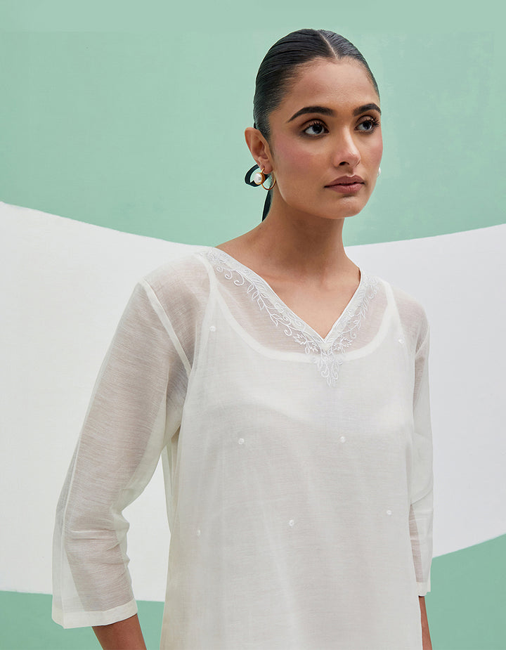 White chanderi kurta with pants and organza dupatta - Set of 3