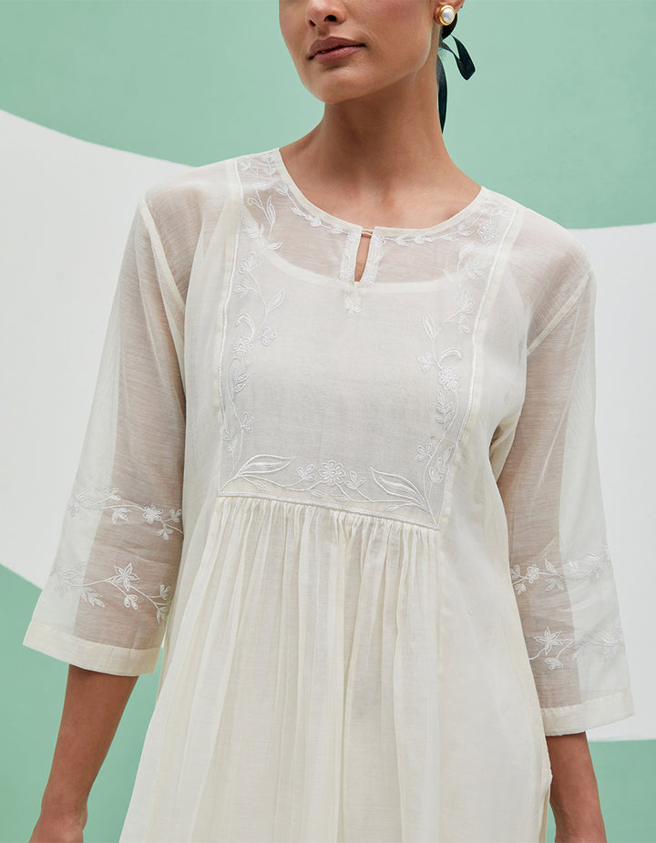 White chanderi kurta with pants and organza dupatta - Set of 3