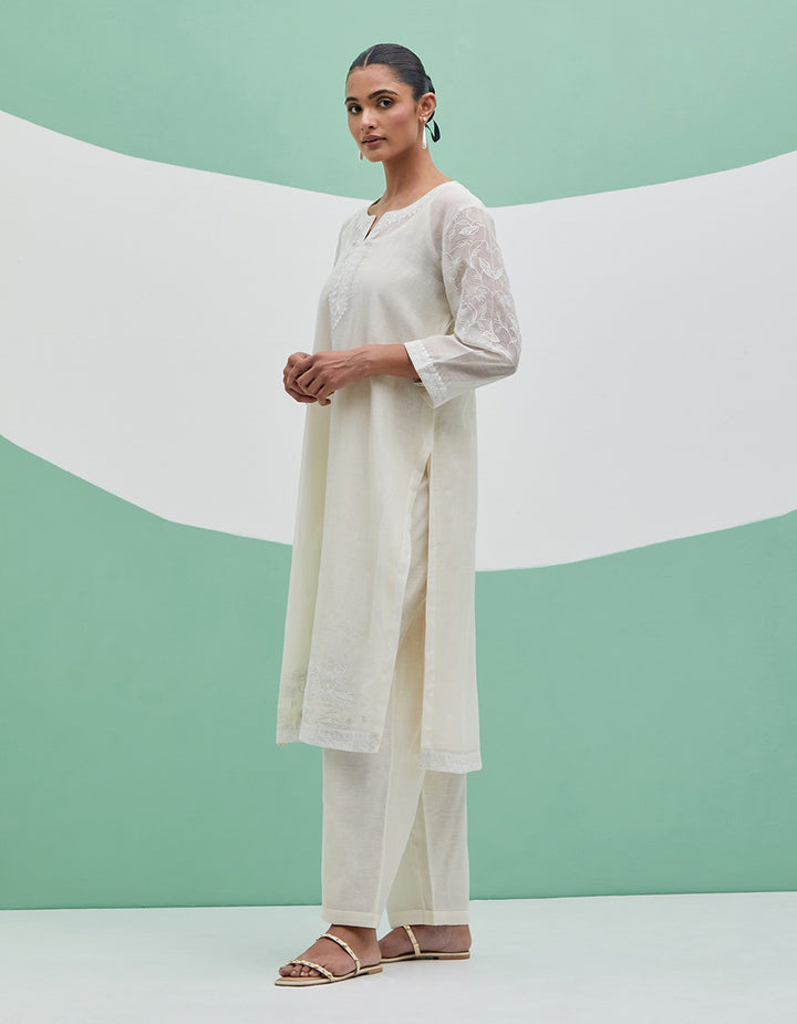 White chanderi kurta with pants and organza dupatta - Set of 3