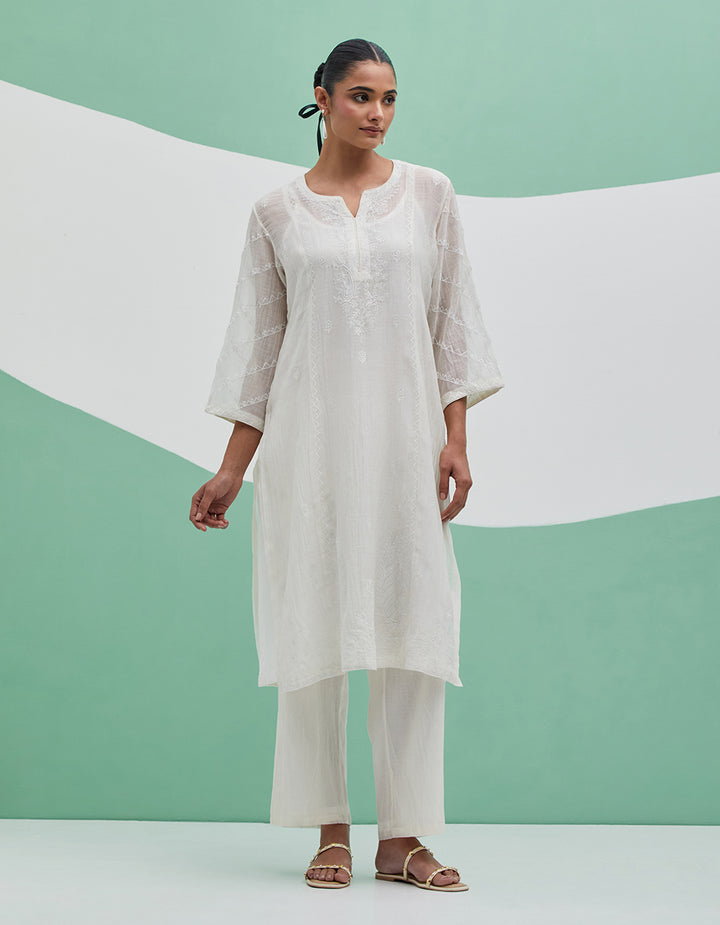 White chanderi kurta with pants and organza dupatta - Set of 3