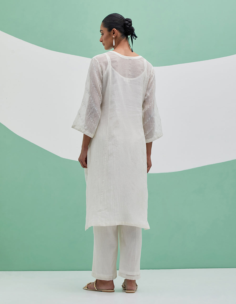 White chanderi kurta with pants and organza dupatta - Set of 3