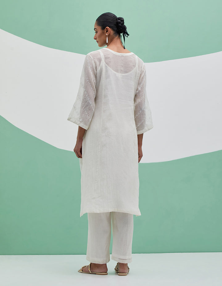 White chanderi kurta with pants and organza dupatta - Set of 3