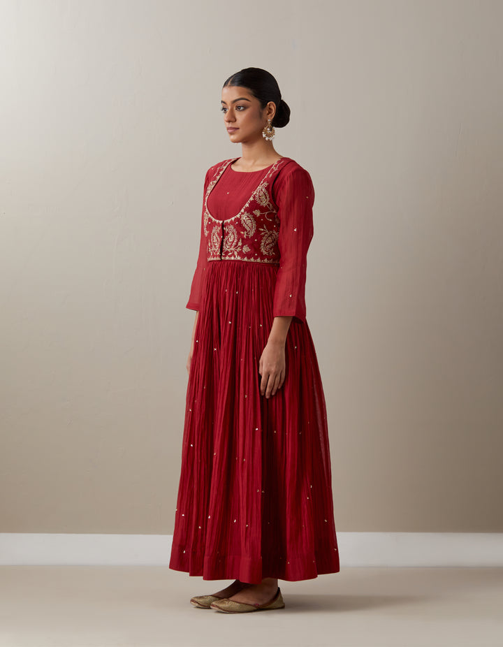 Red embroidered soft chanderi kurta with cotton pants and soft chanderi dupatta- Set of 3