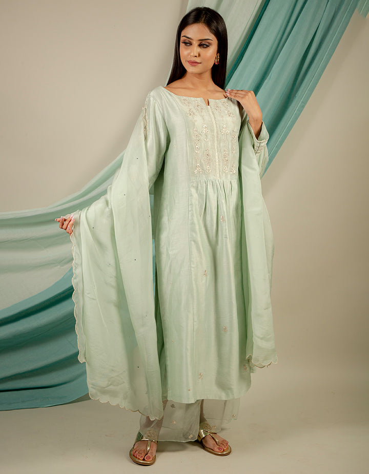 Pastel green hand embroidery chanderi silk kurta with silk pants and organza dupatta- Set of 3