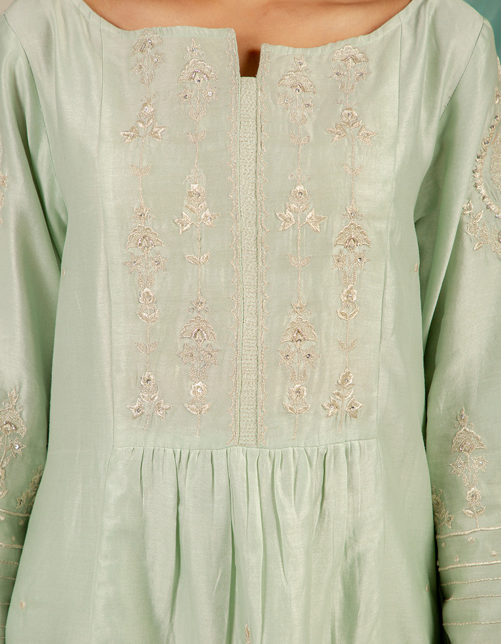 Pastel green hand embroidery chanderi silk kurta with silk pants and organza dupatta- Set of 3