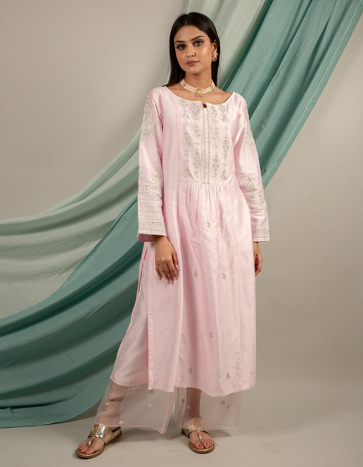 Light pink embroidery chanderi silk kurta with silk pant and organza dupatta- Set of 3