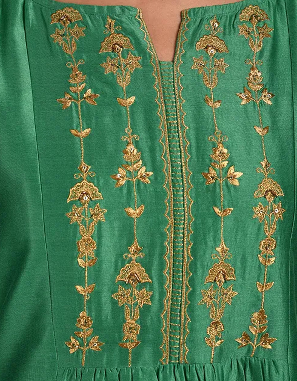 Green embroidery chanderi silk kurta with silk pants - Set of 2