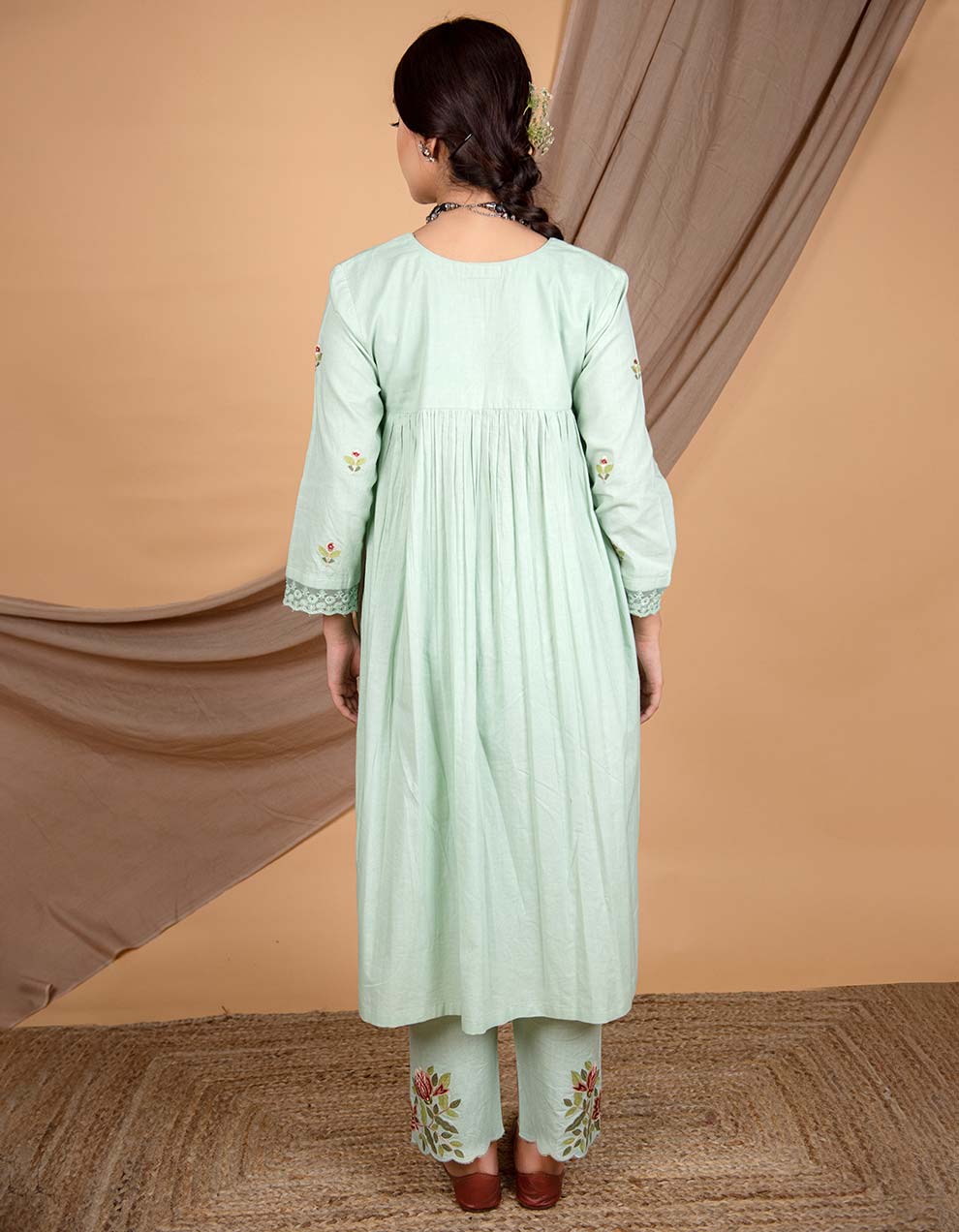 Green hand embroidered kurta