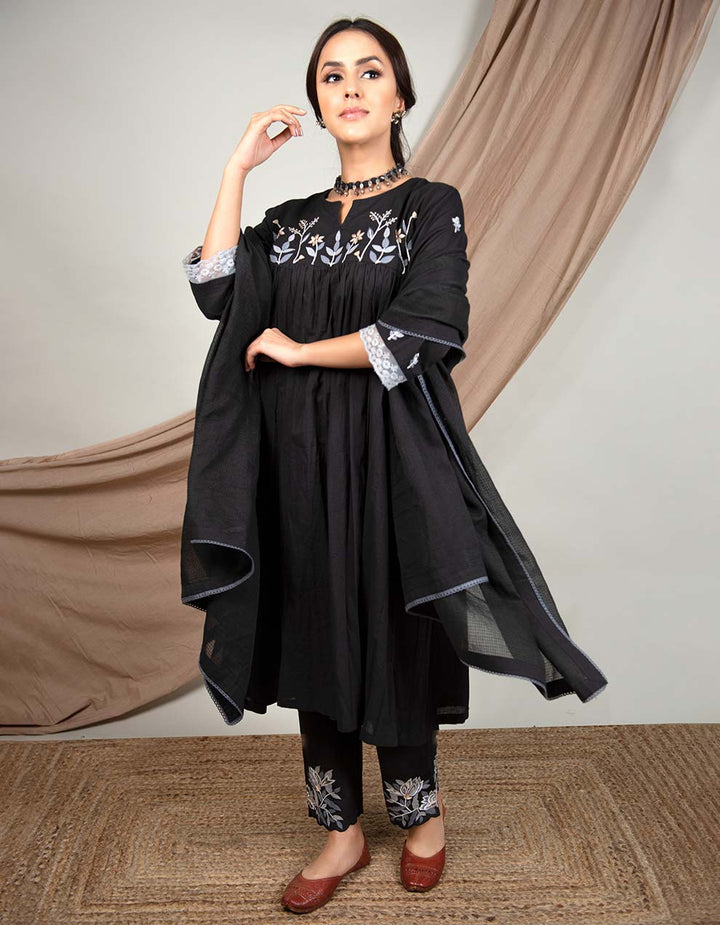 Black hand embroidered kurta with pants and dupatta- Set of 3