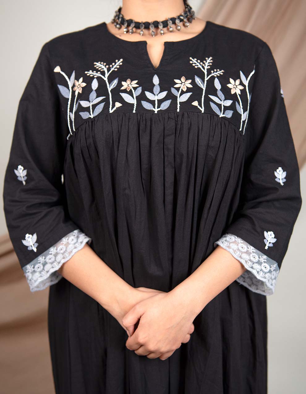 Black hand embroidered kurta with pants - Set of 2