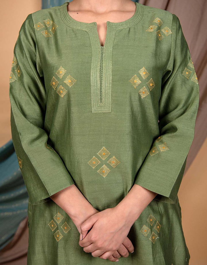 Green embroidered chanderi silk kurta