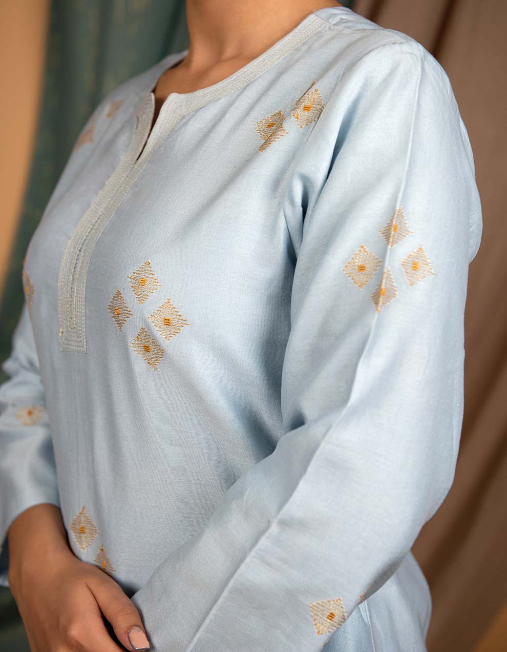 Powder blue embroidered chanderi silk kurta with pants - Set of 2