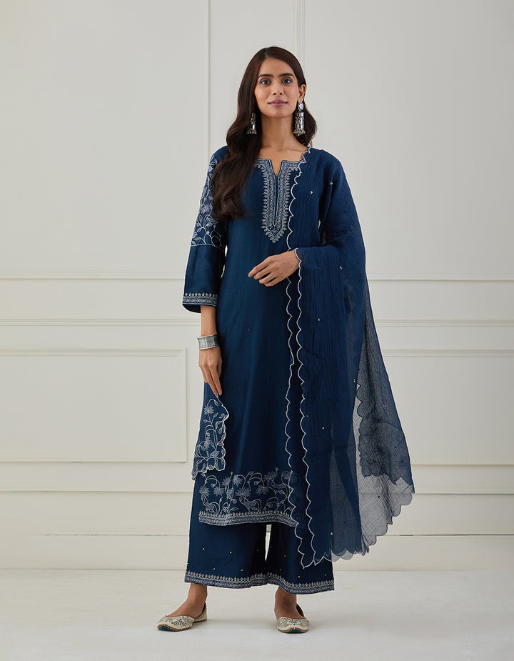 Blue embroidered chanderi silk kurta with pants and dupatta - Set of 3