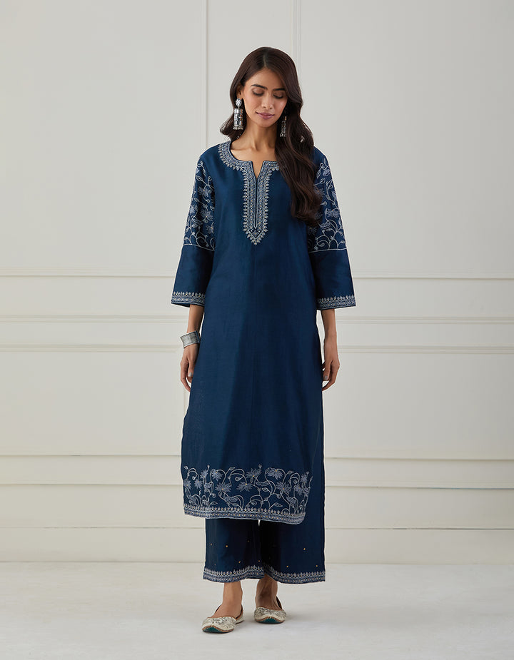 Blue embroidered chanderi silk kurta with pants - Set of 2