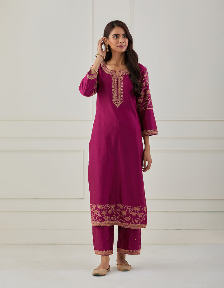 Magenta embroidered chanderi silk kurta