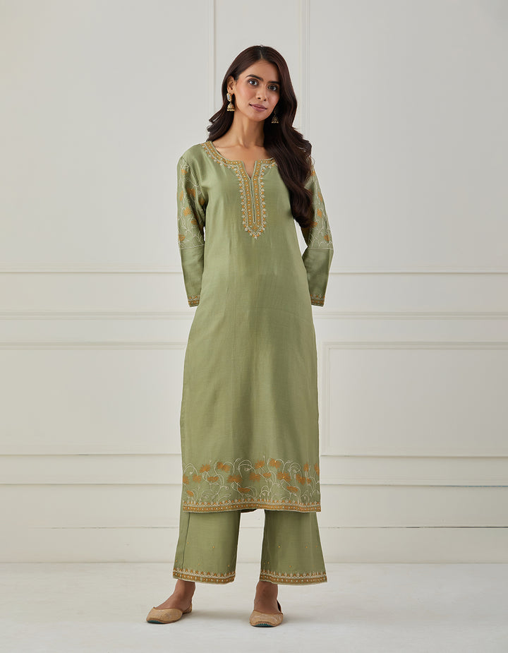 Bandhan Green embroidered chanderi silk kurta with pants - Set of 2