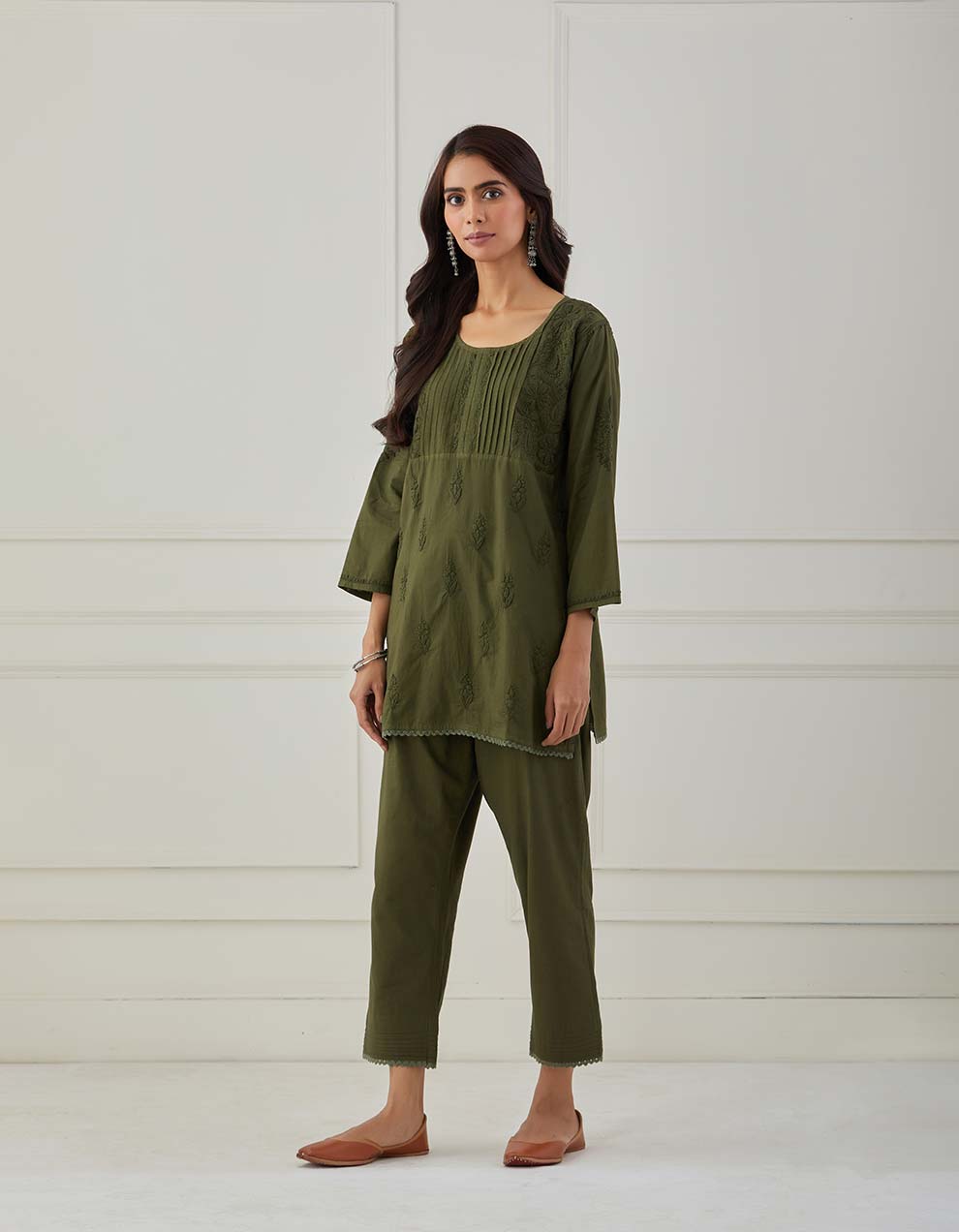 Green chikankari cotton kurta with pants