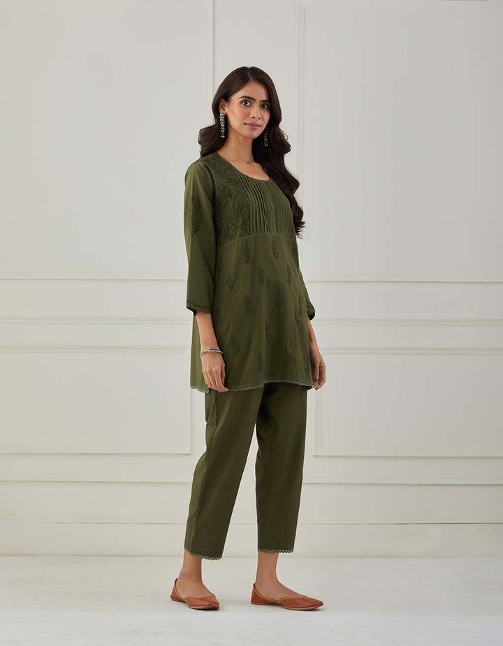 Green chikankari cotton kurta with pants