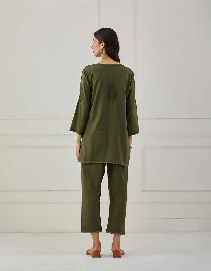 Green cotton pants