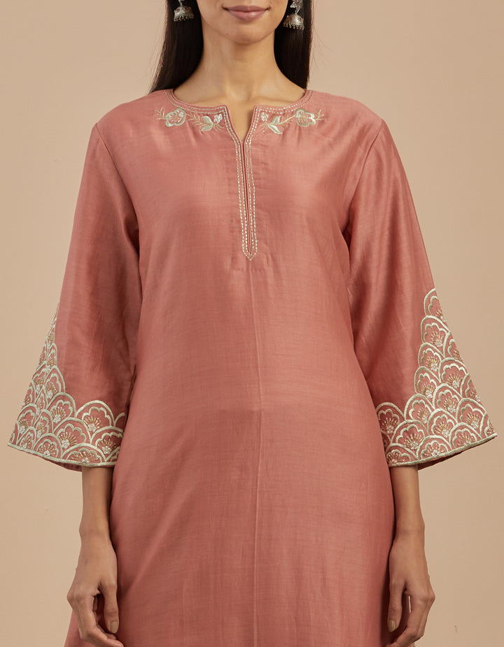 Dust pink chanderi silk kurta with silk pants - Set of 2