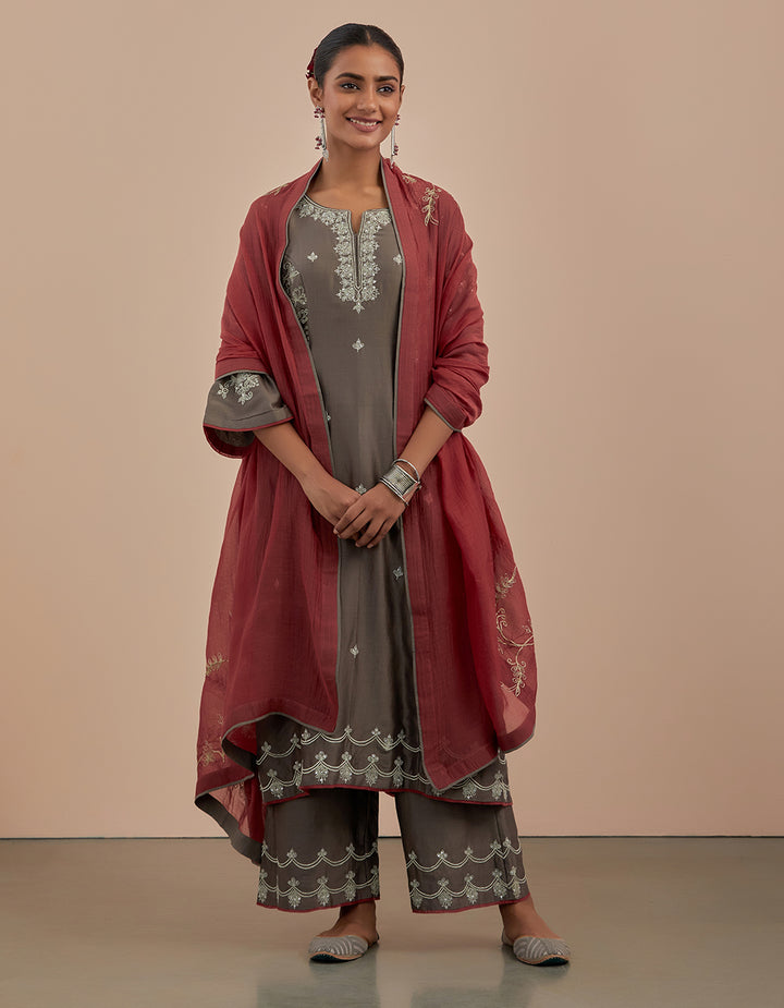 Grey embroidered chanderi silk kurta with pants and dupatta - Set of 3