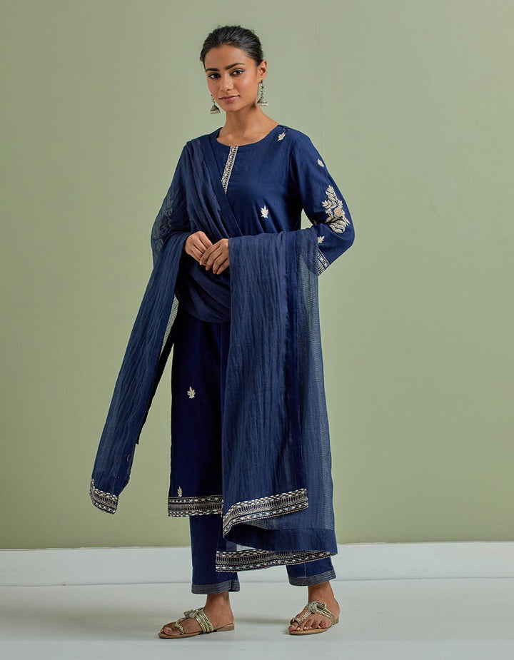 Blue embroidered cotton kurta with pants and cotton dupatta - Set of 3