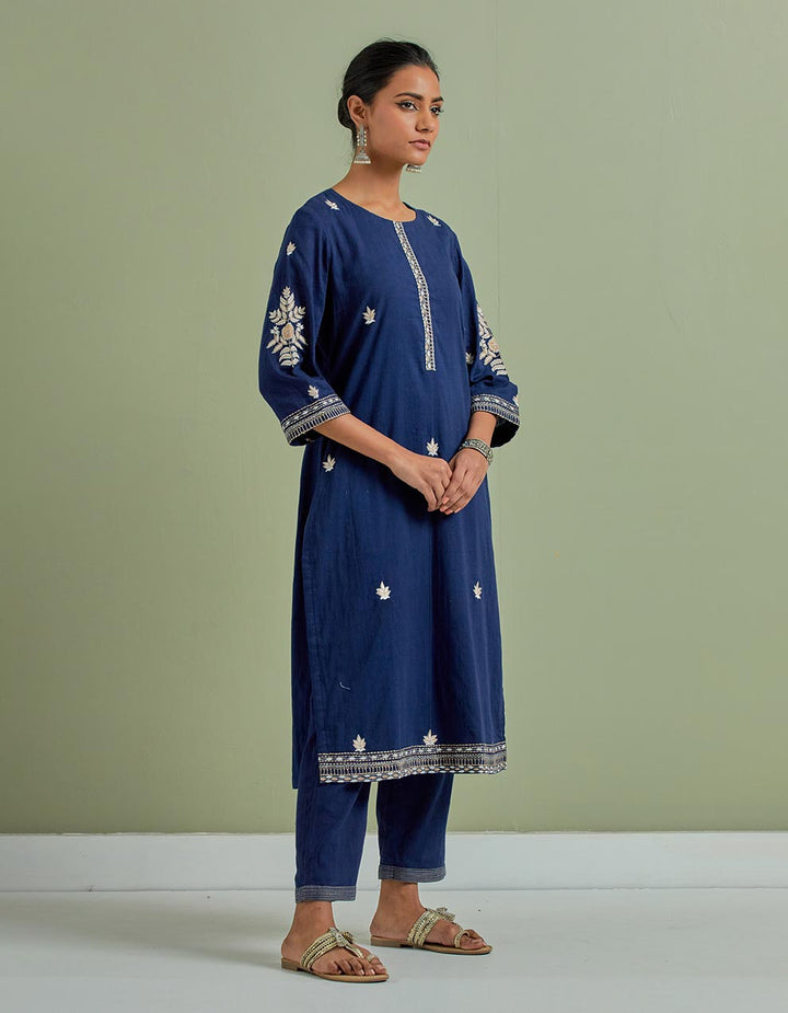 Blue embroidered cotton kurta with pants and cotton dupatta - Set of 3