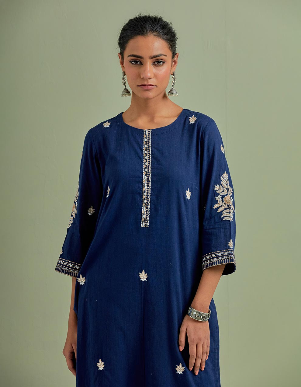 Blue embroidered cotton kurta with pants and cotton dupatta - Set of 3