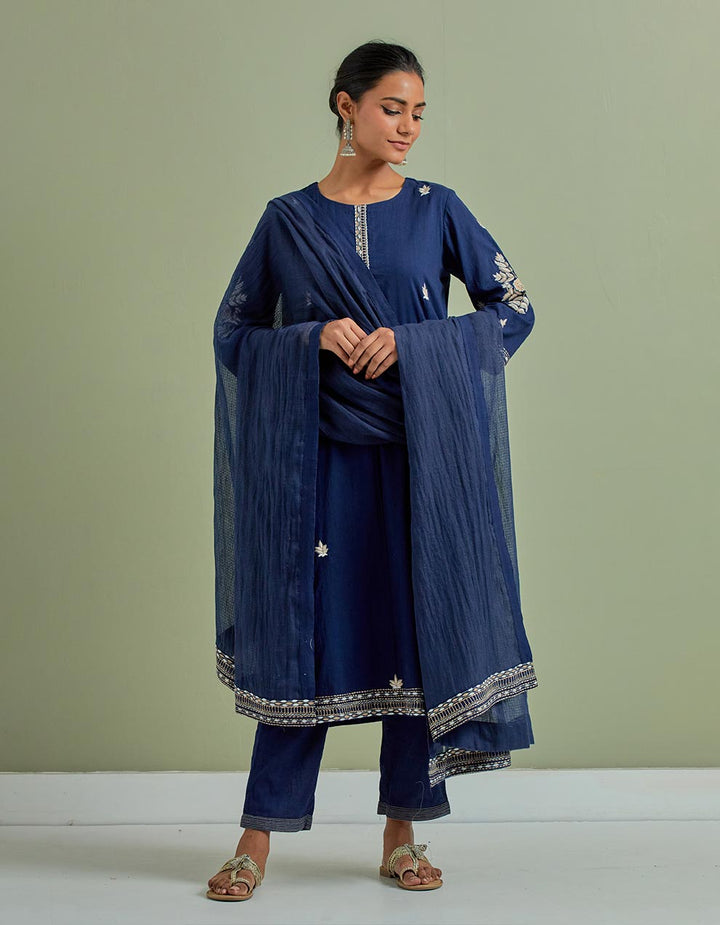 Blue embroidered cotton kurta with pants and cotton dupatta - Set of 3