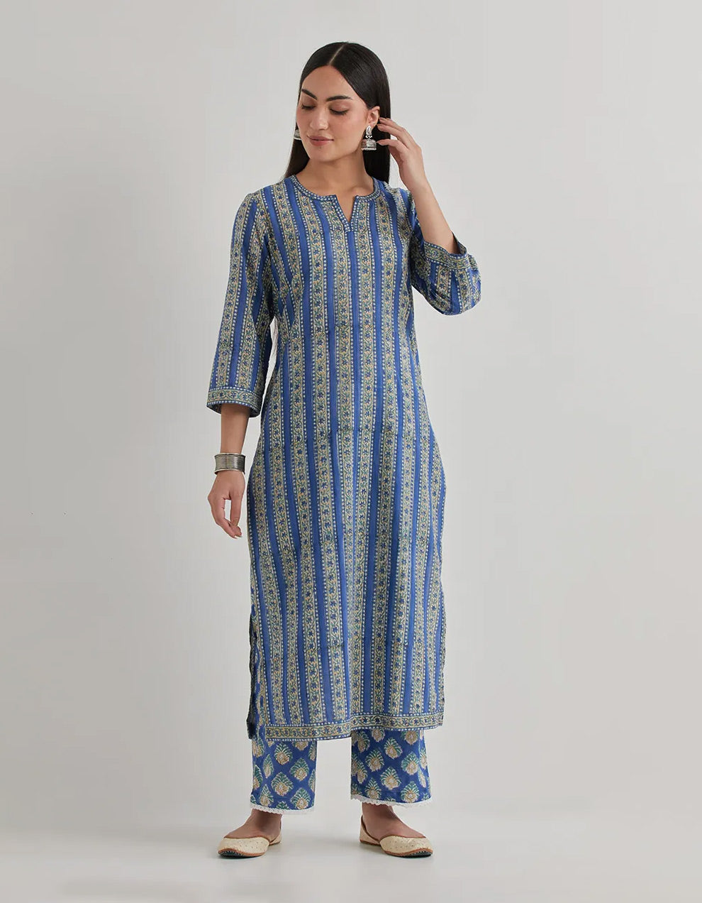 Blue cotton  printed straight kurta with pants - Set of 2