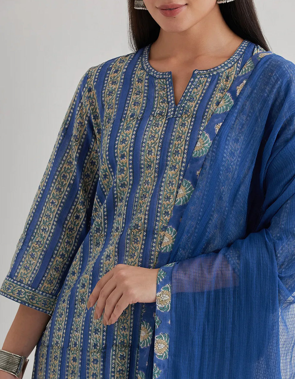 Blue cotton  printed straight kurta with pants - Set of 2