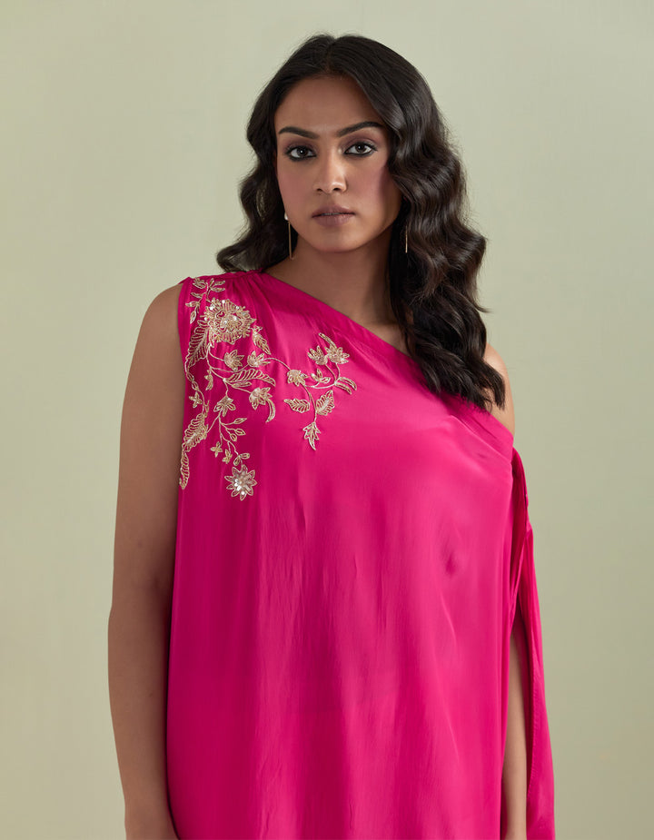 Pink embroidered crepe kurta