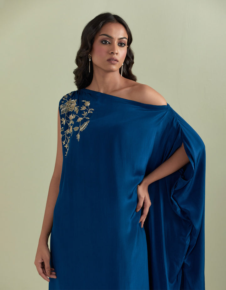 Blue embroidered crepe kurta