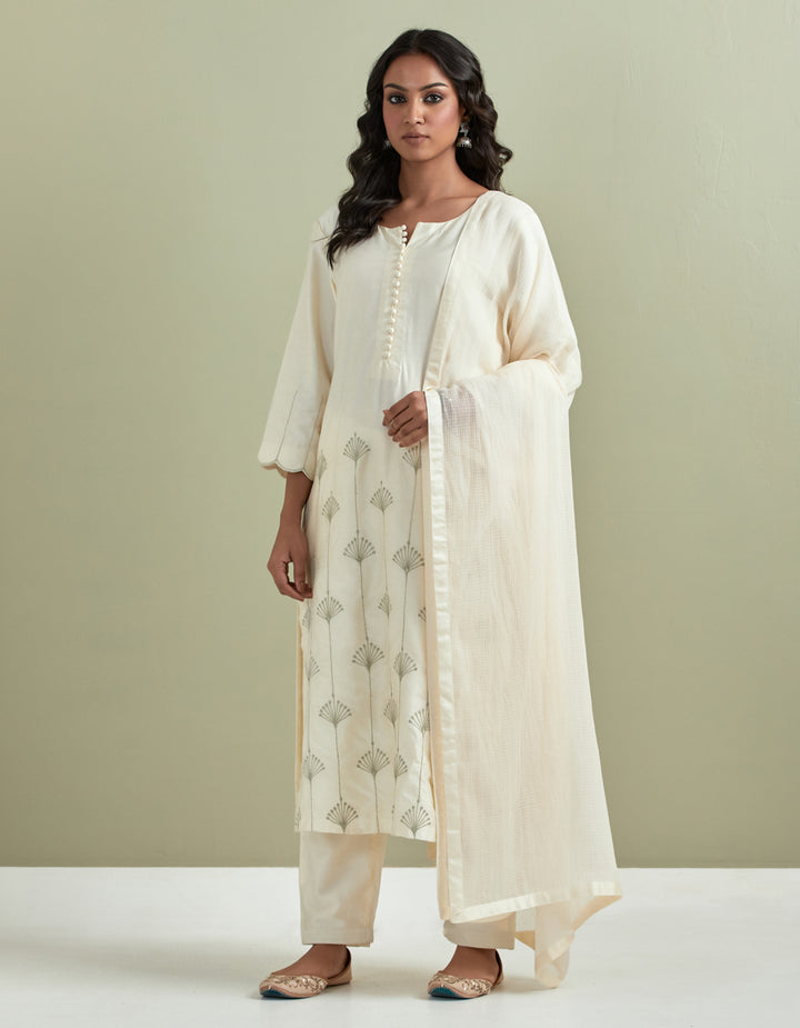 Off-white embroidered chanderi silk kurta with pants and cotton dupatta- Set of 3