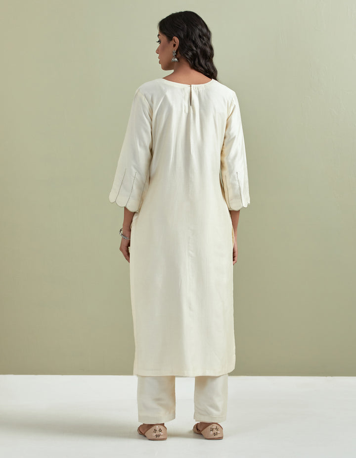 Off-white embroidered chanderi silk kurta