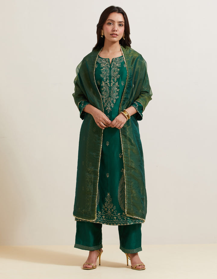 Green embroidered chanderi silk kurta with pants and shimmer organza dupatta- Set of 3